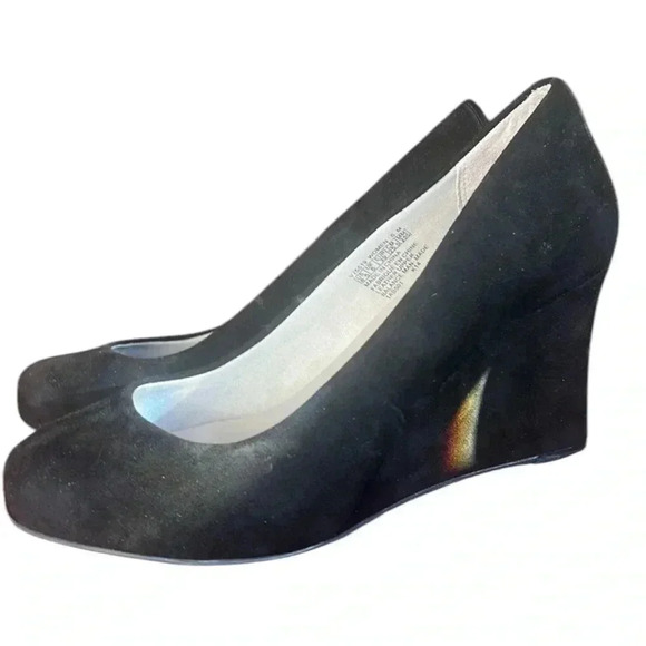 Rockport Walkability black wedge ladies shoe. Suede Adrienne by Adidas 8.5. New - Picture 1 of 16